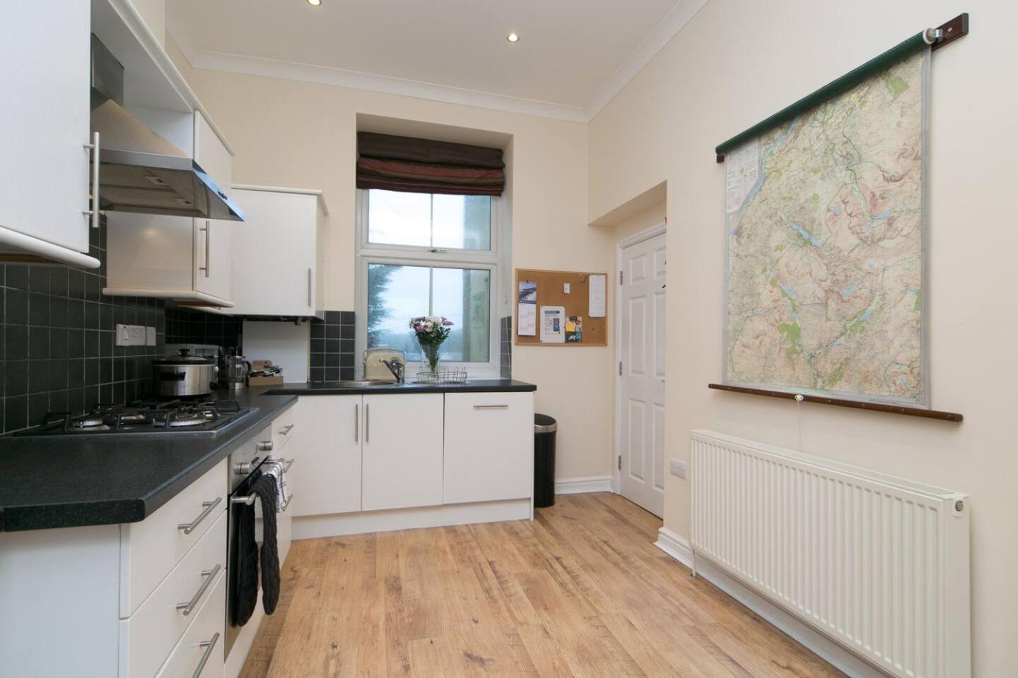 Pass The Keys Hafan Stylish 2 Bedroom Sea View Apartment Pwllheli Exteriör bild