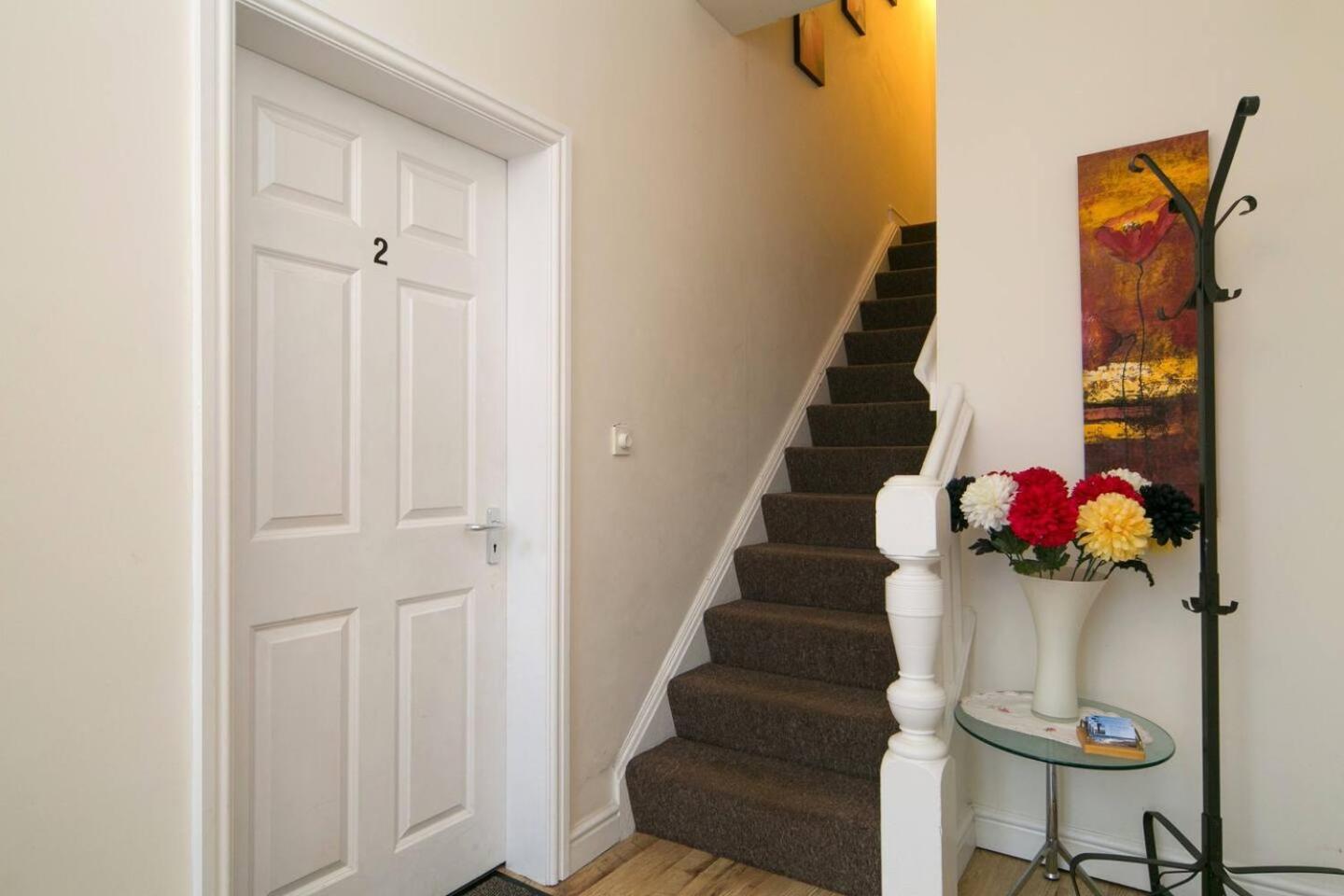 Pass The Keys Hafan Stylish 2 Bedroom Sea View Apartment Pwllheli Exteriör bild